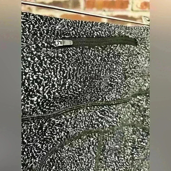 Athleta Lightning Static 7/8 Tight Size Small - Picture 5 of 10